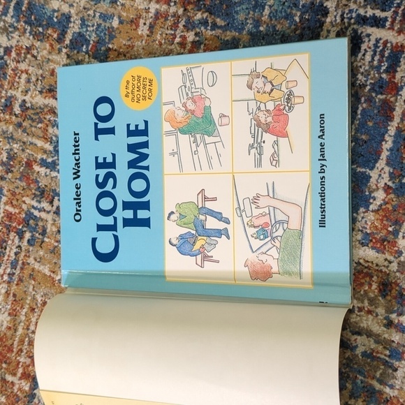 Oralee Wachter Close to Home Hardback Book w/Cover - 1986 - Picture 2 of 6